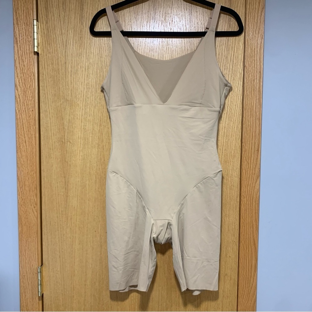 Women's Maidenform Nude Shapewear Bodysuit - Size XL